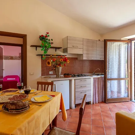 Valguerriera 6- Rosa Cremisi Daire