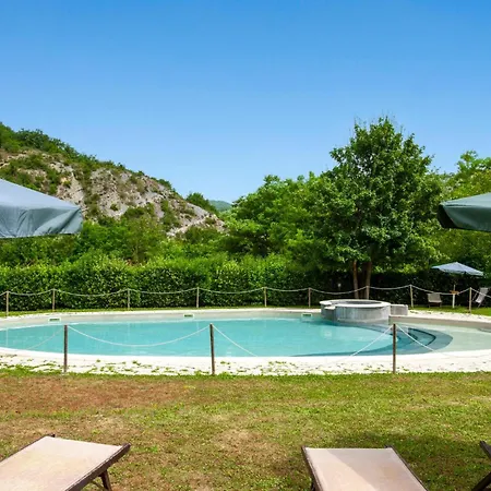 Daire Valguerriera 6- Rosa Cremisi