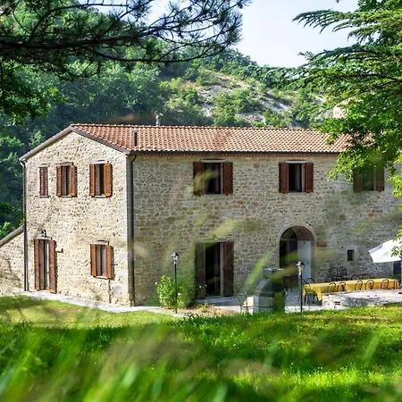 Valguerriera 6- Rosa Cremisi Daire