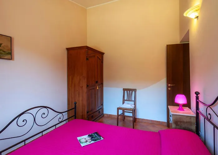 Lägenhet Valguerriera 6- Rosa Cremisi Apecchio